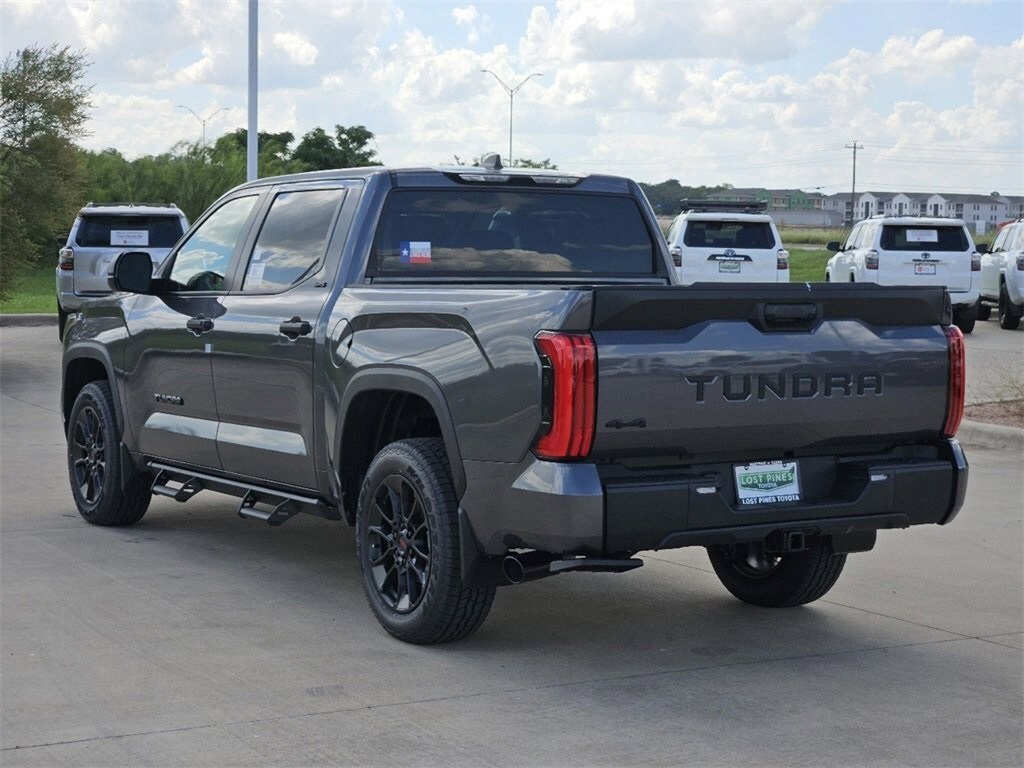 2024 Toyota Tundra SR5 photo 4