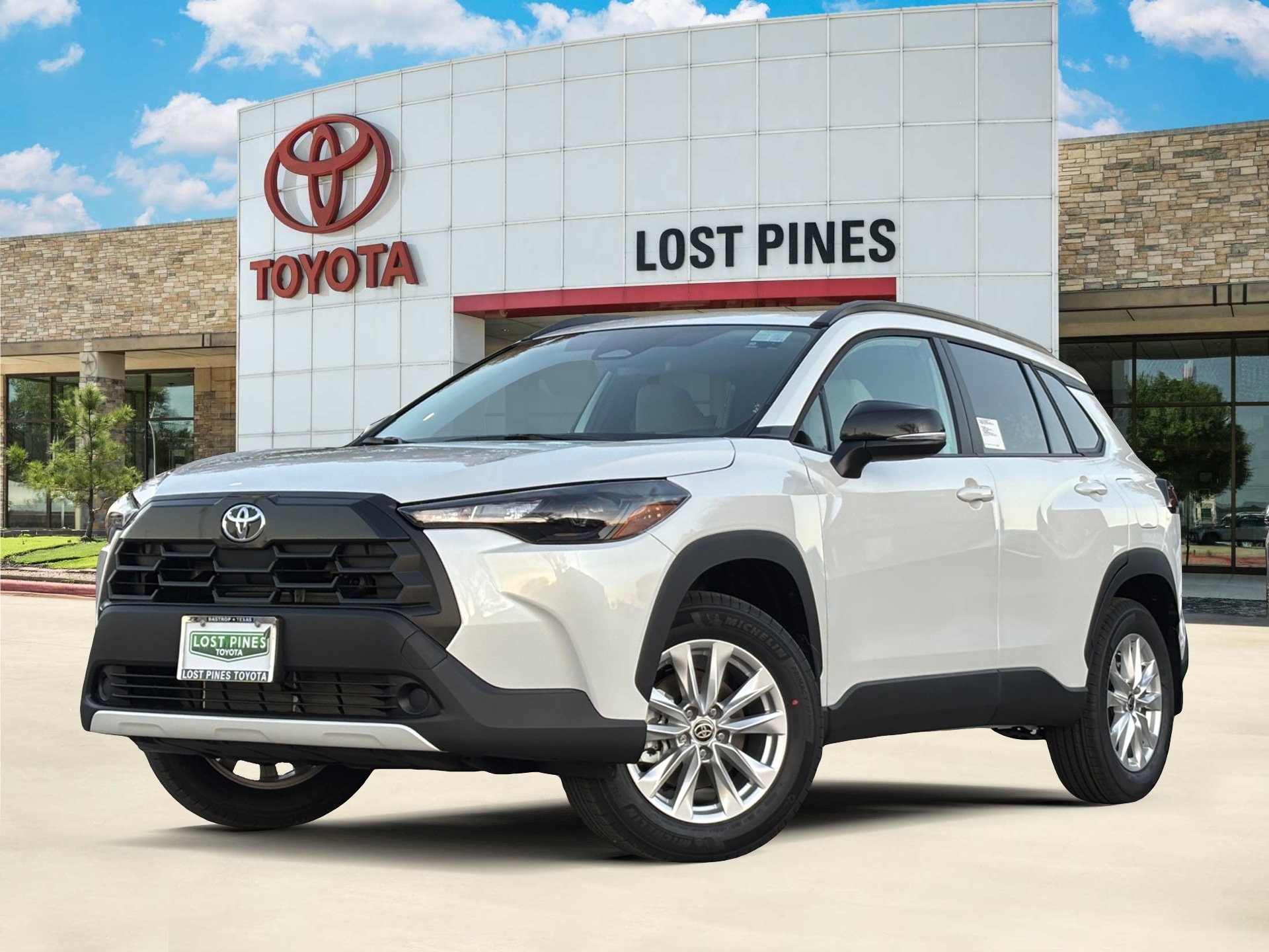 2026 Toyota Corolla Cross LE's photo