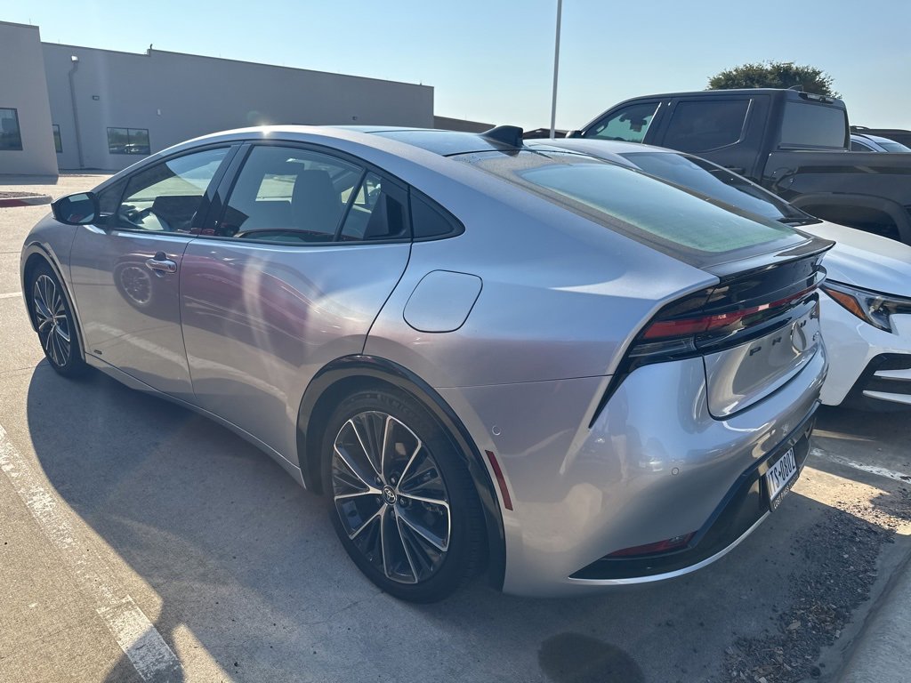 2024 Toyota Prius Limited photo 3