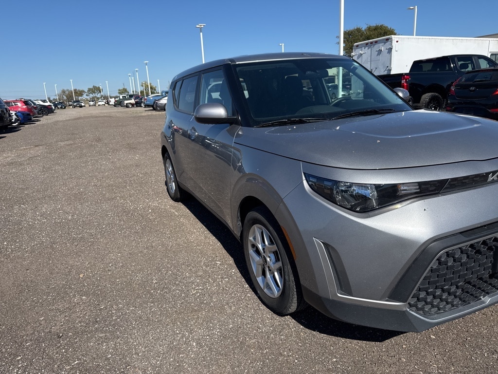 Used 2023 Kia Soul LX Hatchback