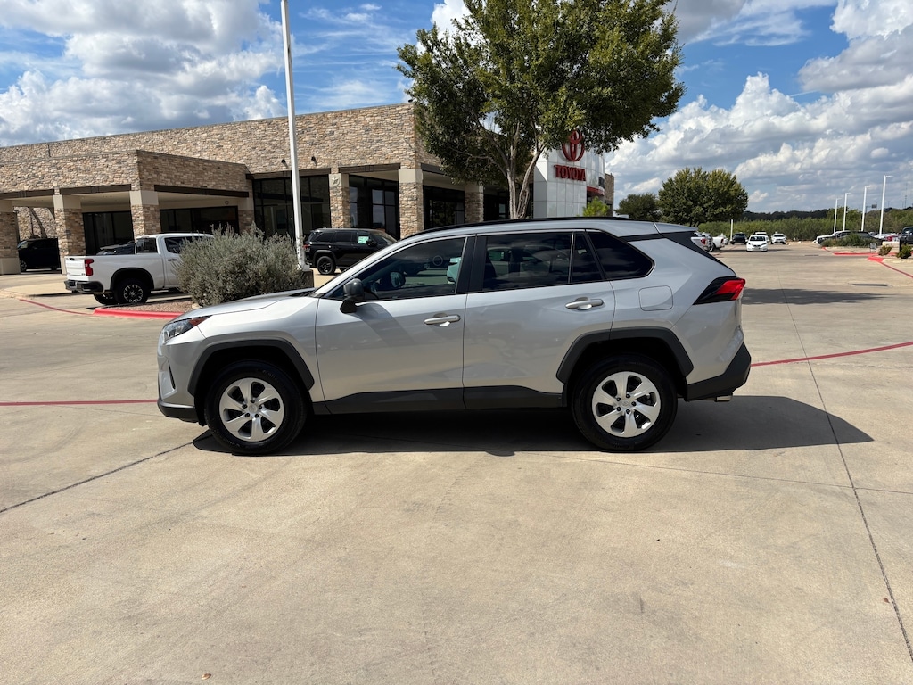 Used 2021 Toyota RAV4 LE SUV