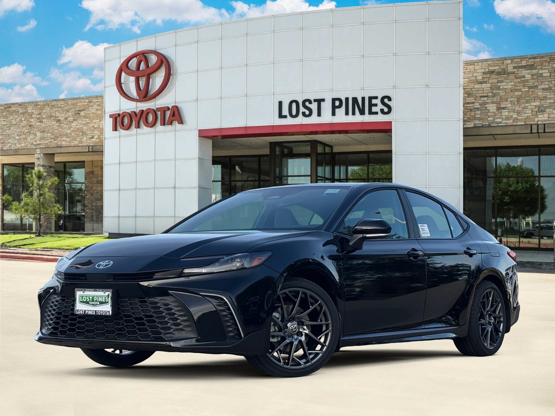 2026 Toyota Camry SE's photo