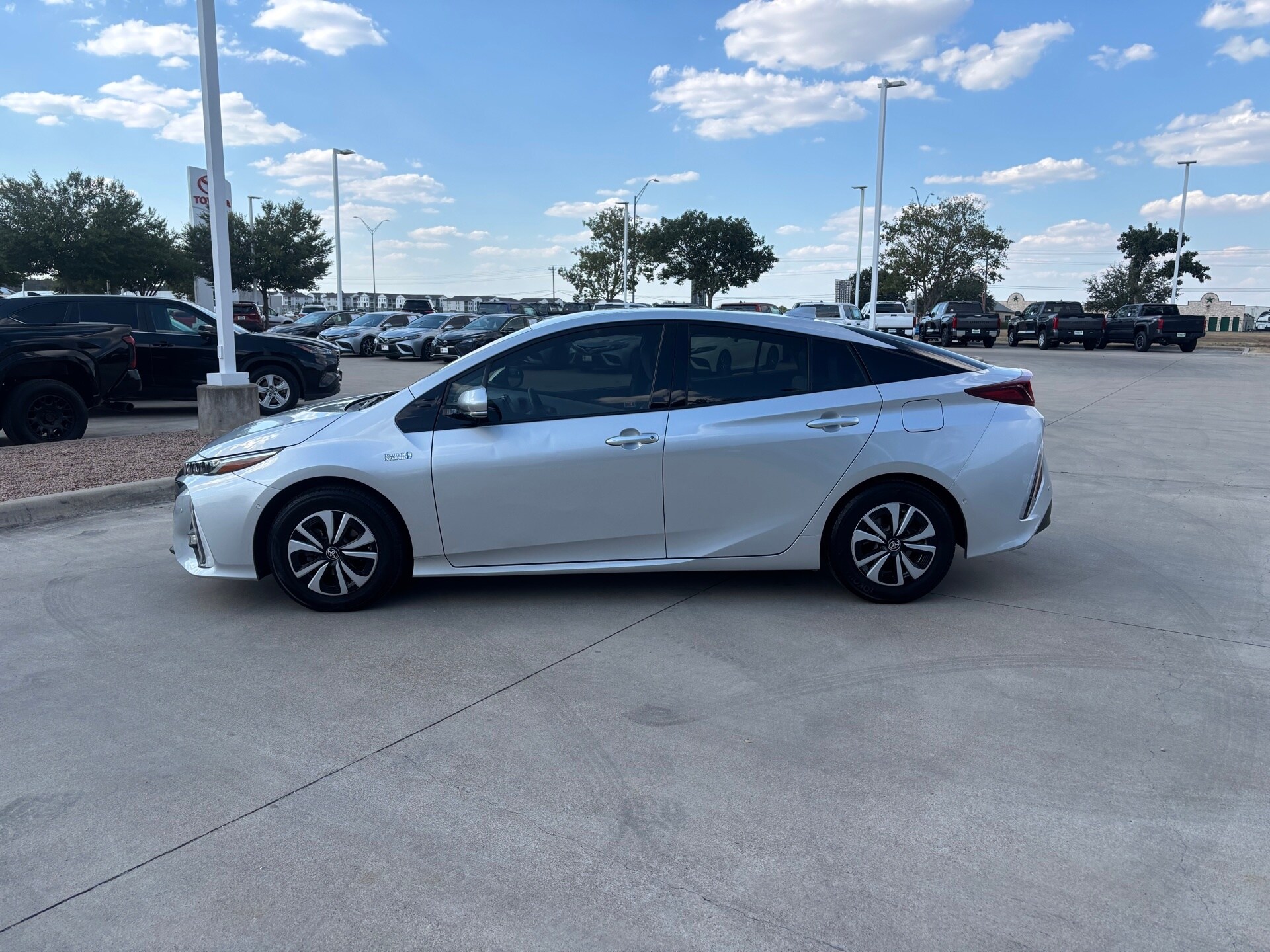 2018 Toyota Prius Prime Advanced photo 4