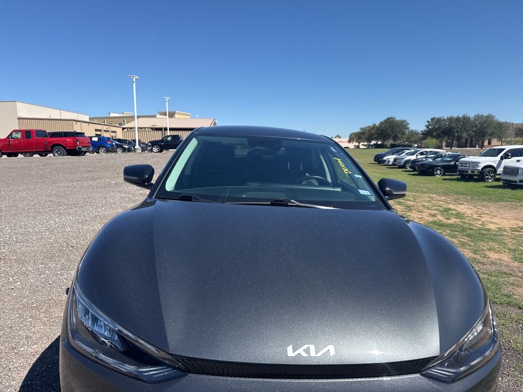 Used 2024 Kia EV6 Wind with VIN KNDC34LA9R5183012 for sale in Bastrop, TX