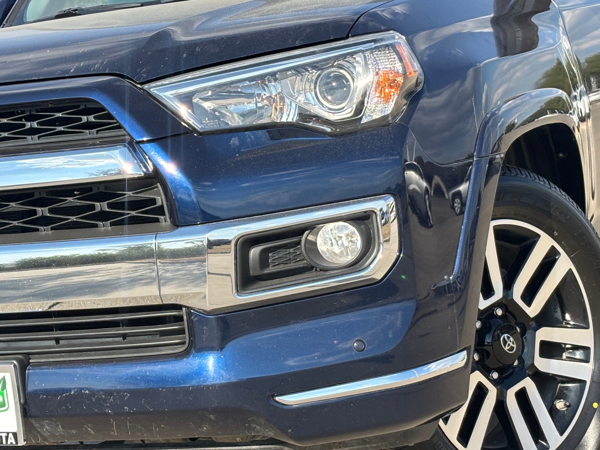 2019 Toyota 4Runner Limited photo 4