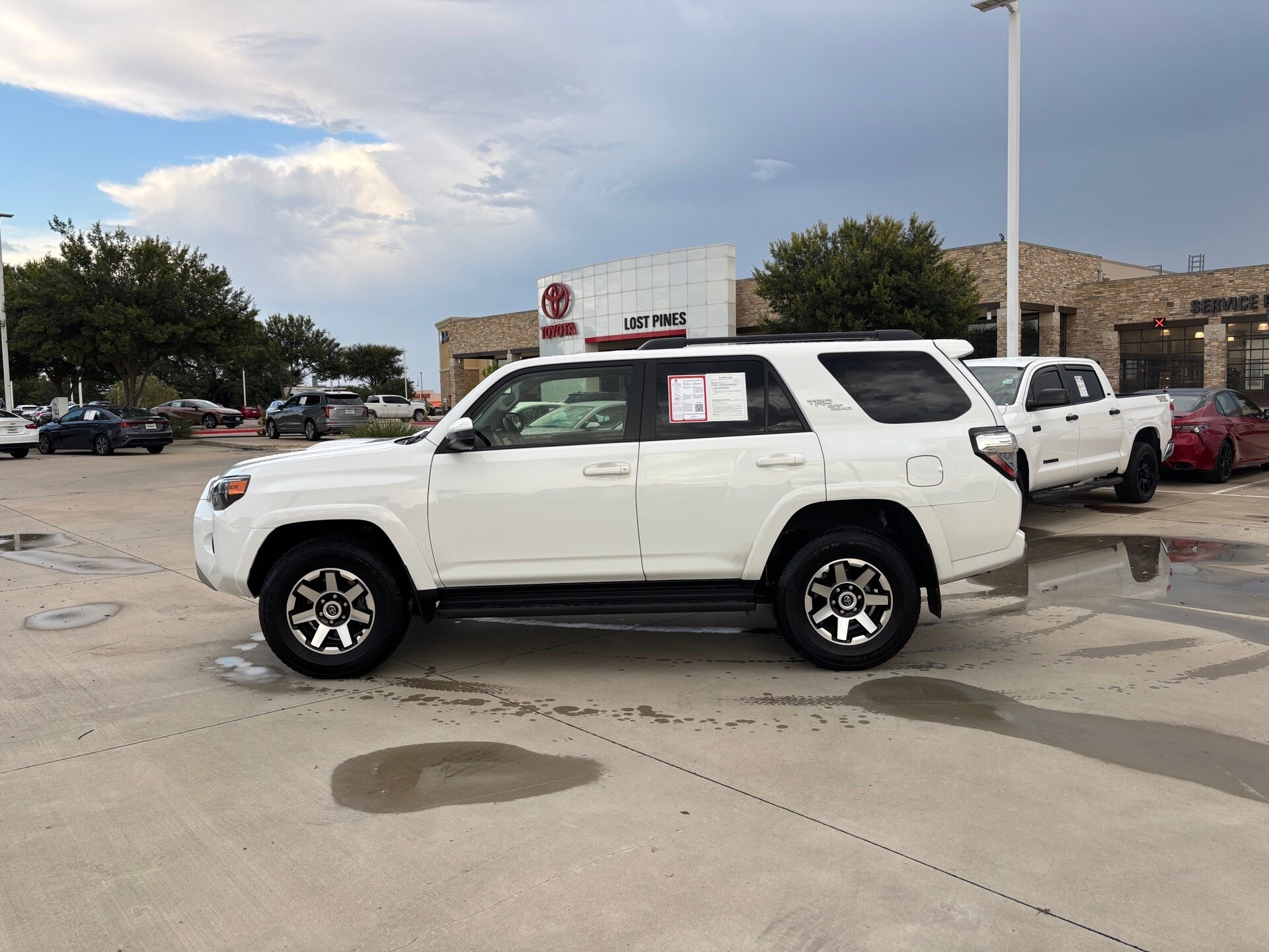 2024 Toyota 4Runner TRD Off-Road photo 3