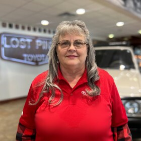 Staff member Marie Murnan from ID_b6f7f9c956ad