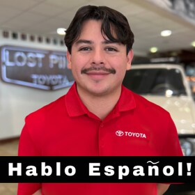 Staff member Victor Ochoa from ID_2f0de383ef1d