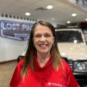 Staff member Beth Wexler from ID_13fc7c84cef4