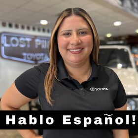 Staff member Wendy Flores from ID_e64510dfe1d0