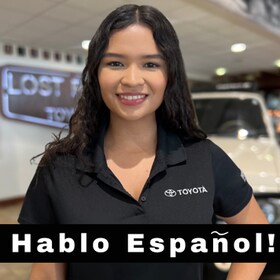 Staff member Mariana Campos from ID_51edde8fbda2