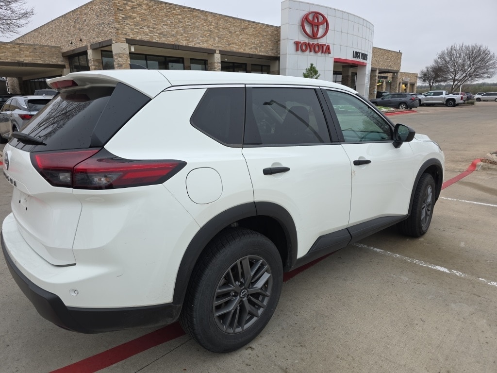 Used 2024 Nissan Rogue S SUV