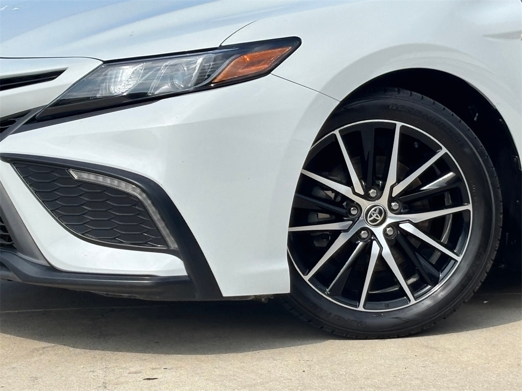 Used 2023 Toyota Camry SE Sedan