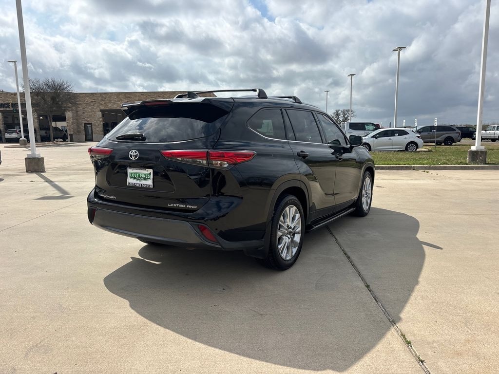 Used 2021 Toyota Highlander Limited SUV