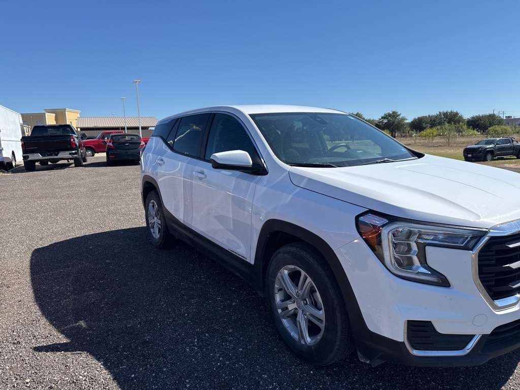 Used 2024 GMC Terrain SLE SUV