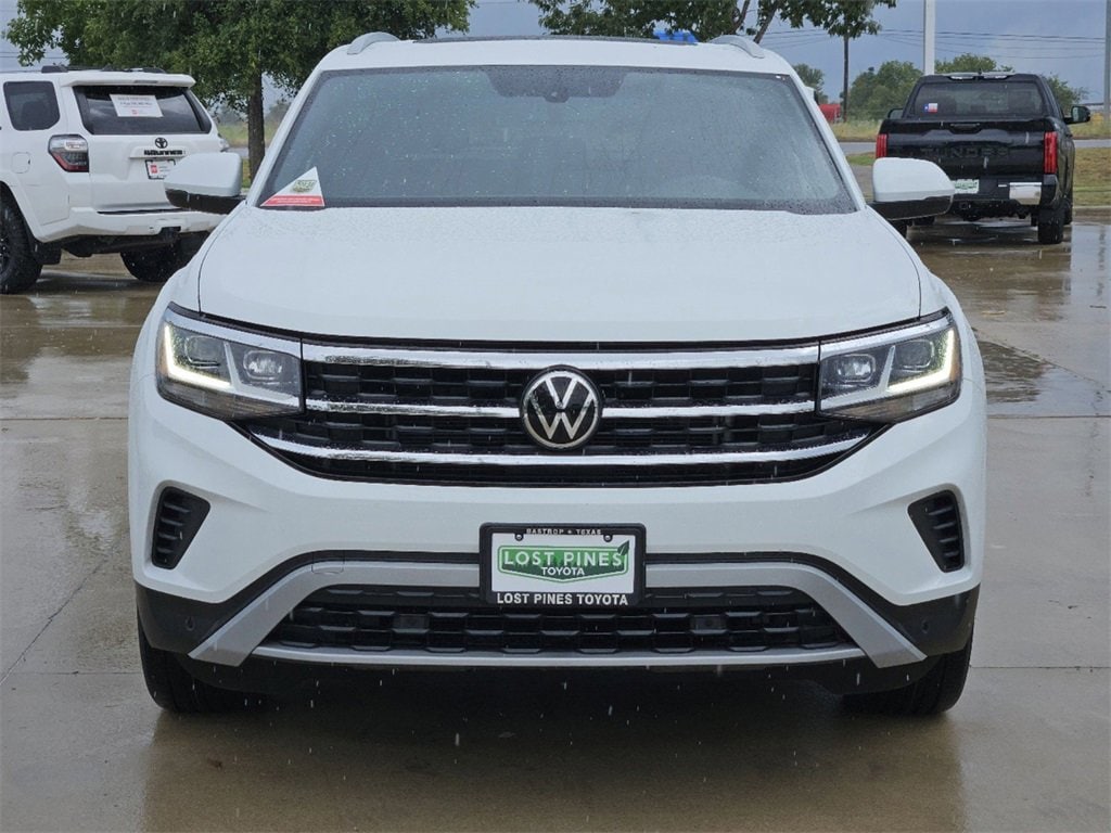 Used 2022 Volkswagen Atlas Cross Sport SE w/Tech with VIN 1V2KE2CA9NC223801 for sale in Bastrop, TX