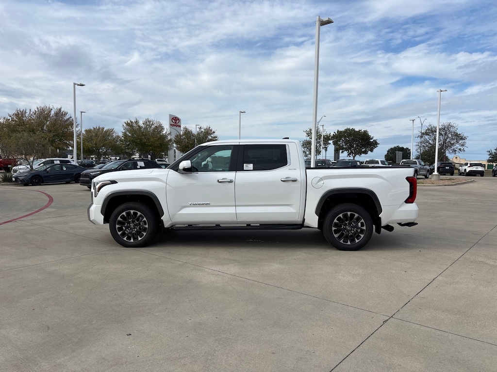 New 2026 Toyota Tundra Limited LIMITED CREWMAX 5.5