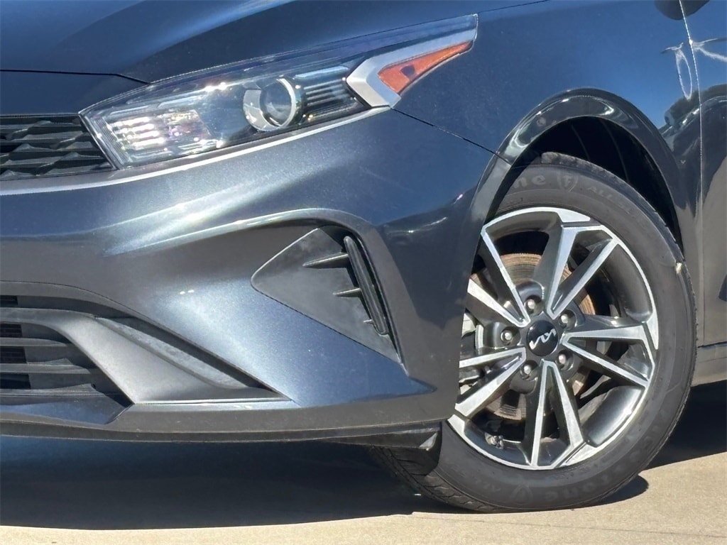 Used 2023 Kia Forte LXS with VIN 3KPF24AD1PE590174 for sale in Bastrop, TX