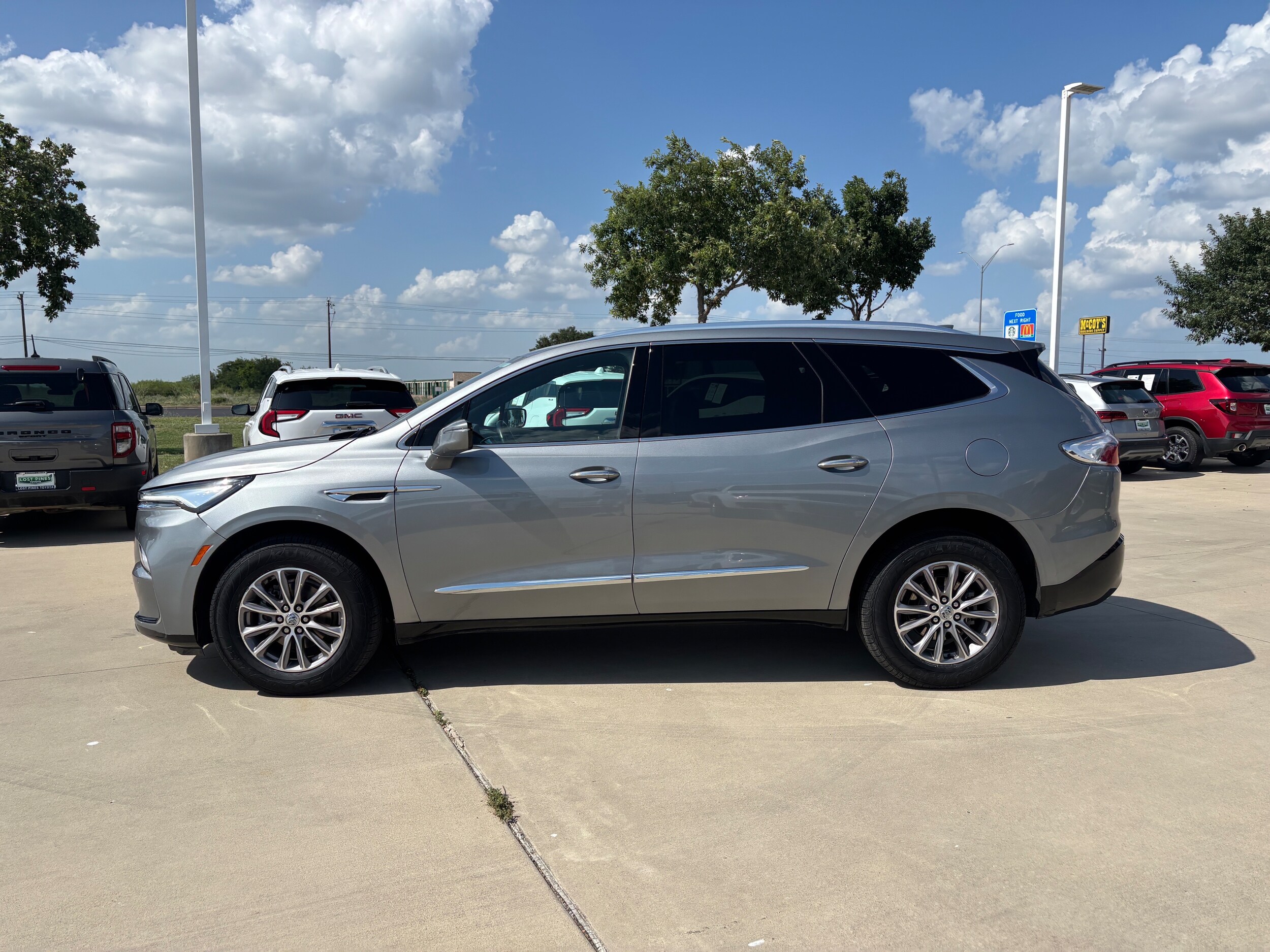 2024 Buick Enclave Premium photo 4