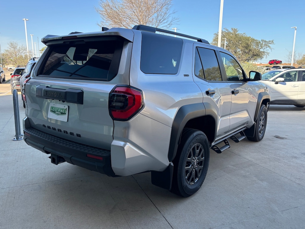 New 2026 Toyota 4Runner SR5 4WD SR5