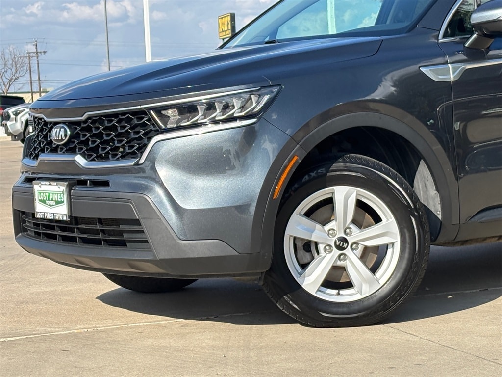 Used 2021 Kia Sorento LX SUV