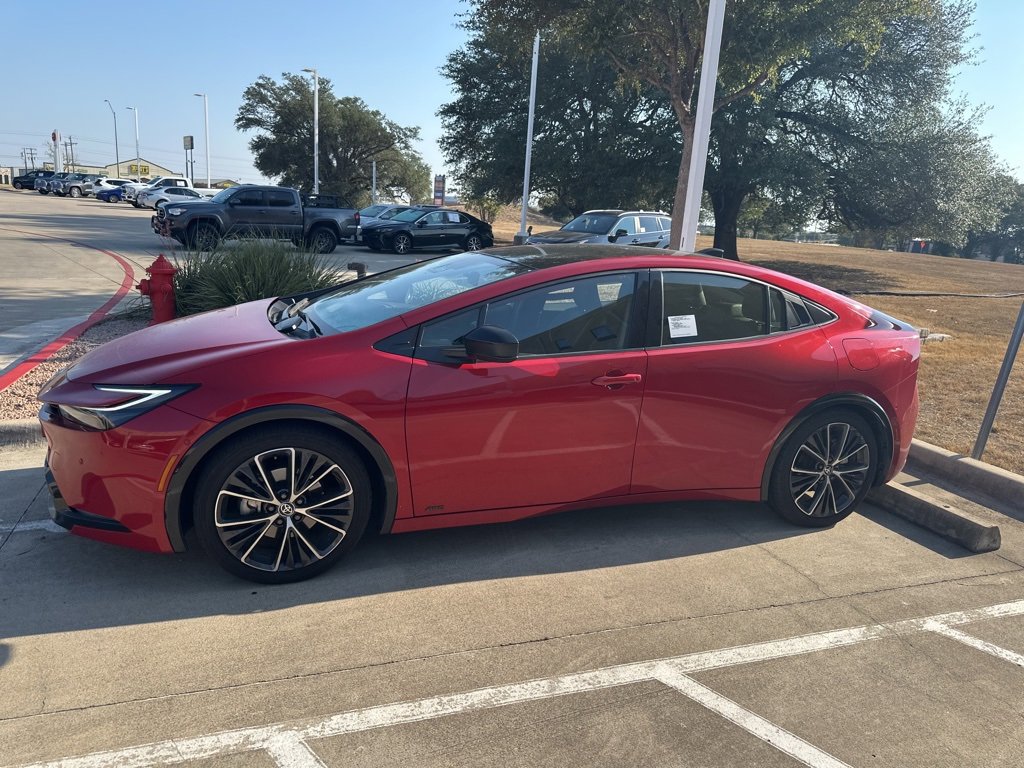 2024 Toyota Prius Limited photo 2