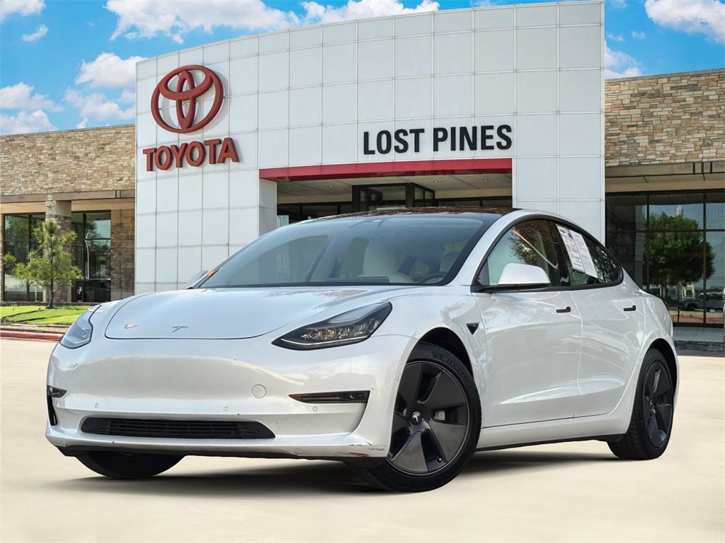 2021 Tesla Model 3 Base's photo