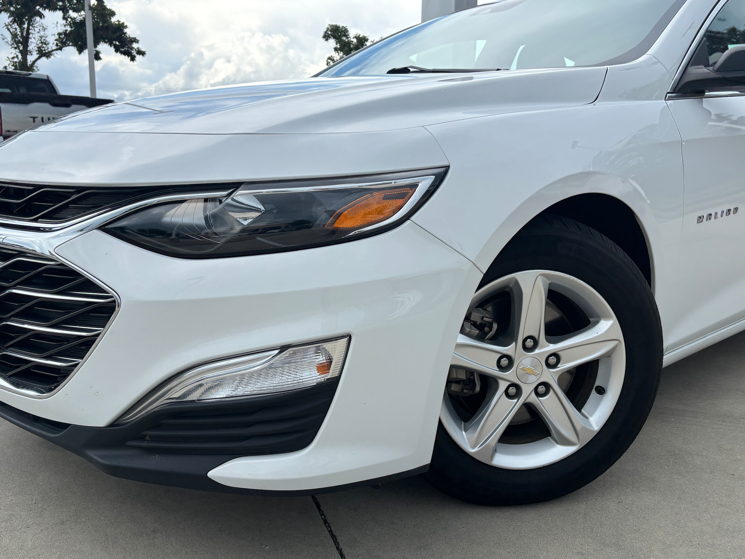 Used 2023 Chevrolet Malibu 1LS with VIN 1G1ZB5ST2PF116287 for sale in Bastrop, TX