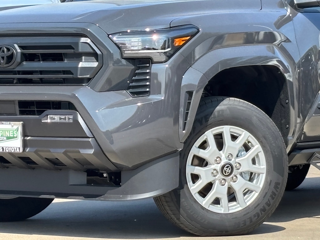 New 2025 Toyota Tacoma SR5 4X4 DOUBLE CAB