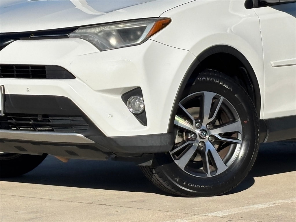 Used 2016 Toyota RAV4 XLE with VIN JTMWFREV7GJ065014 for sale in Bastrop, TX