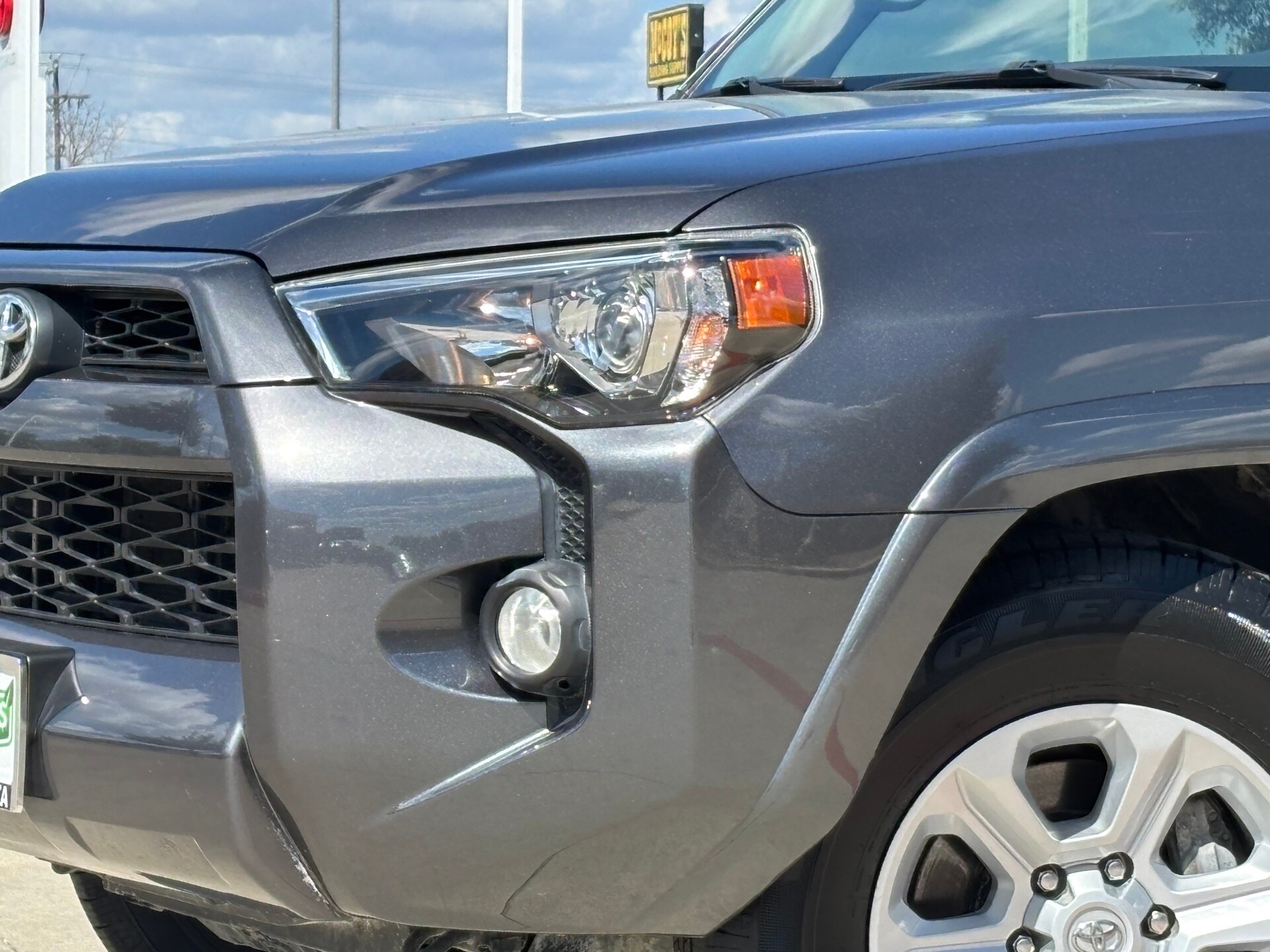 2019 Toyota 4Runner SR5 Premium photo 2