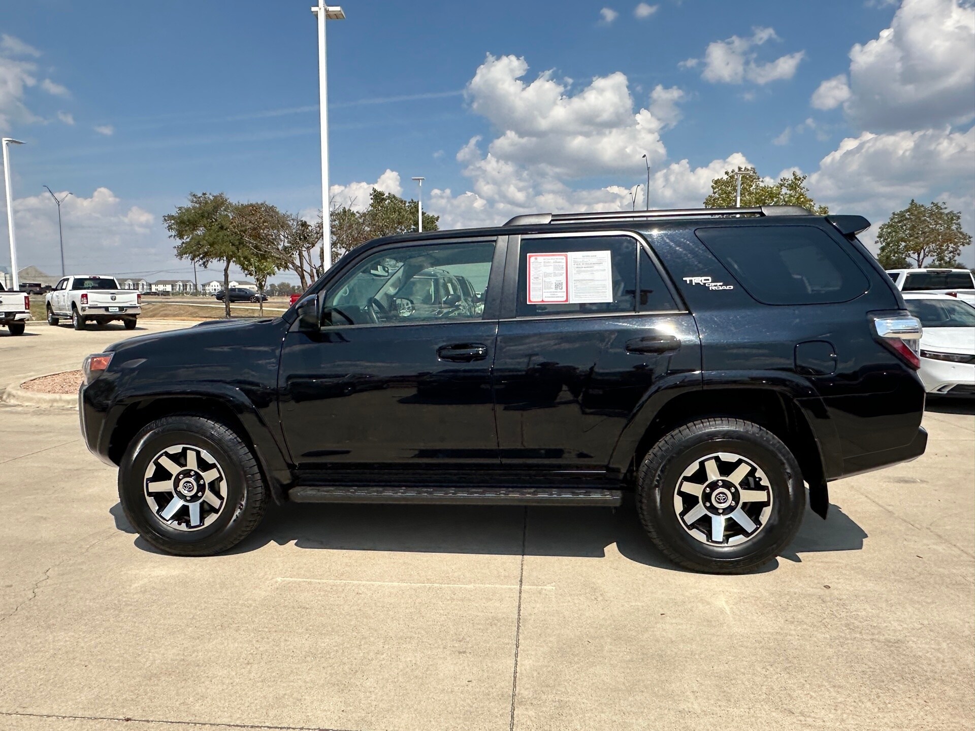 2024 Toyota 4Runner TRD Off-Road photo 3