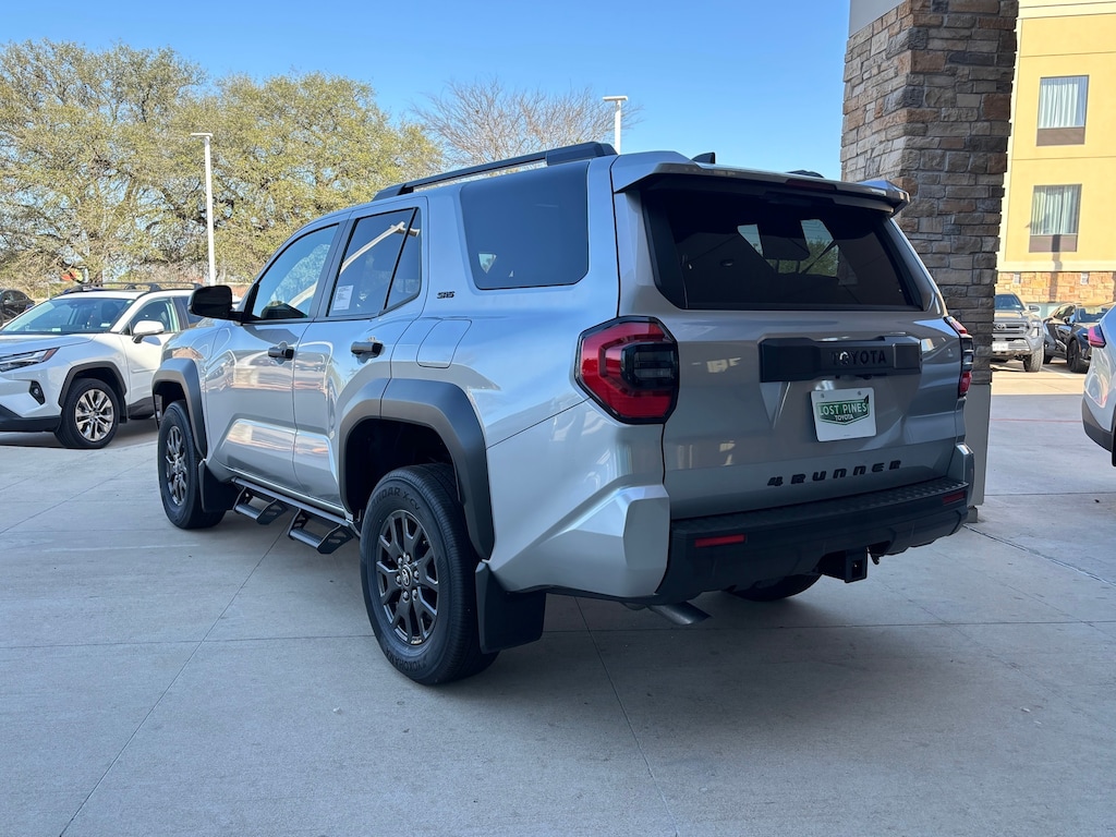New 2026 Toyota 4Runner SR5 4WD SR5