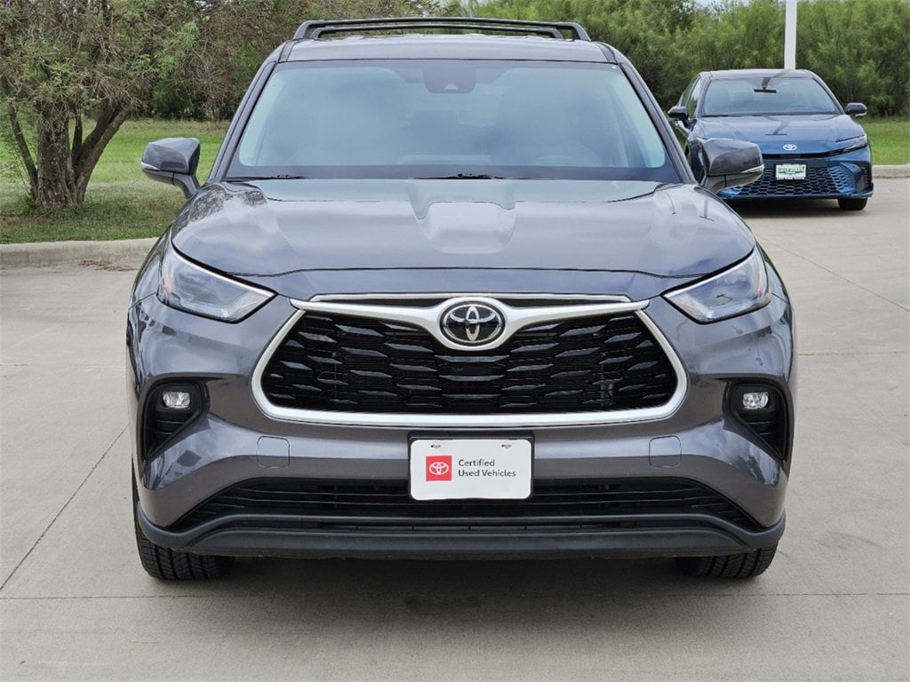 Used 2023 Toyota Highlander LE with VIN 5TDKDRAHXPS017580 for sale in Bastrop, TX