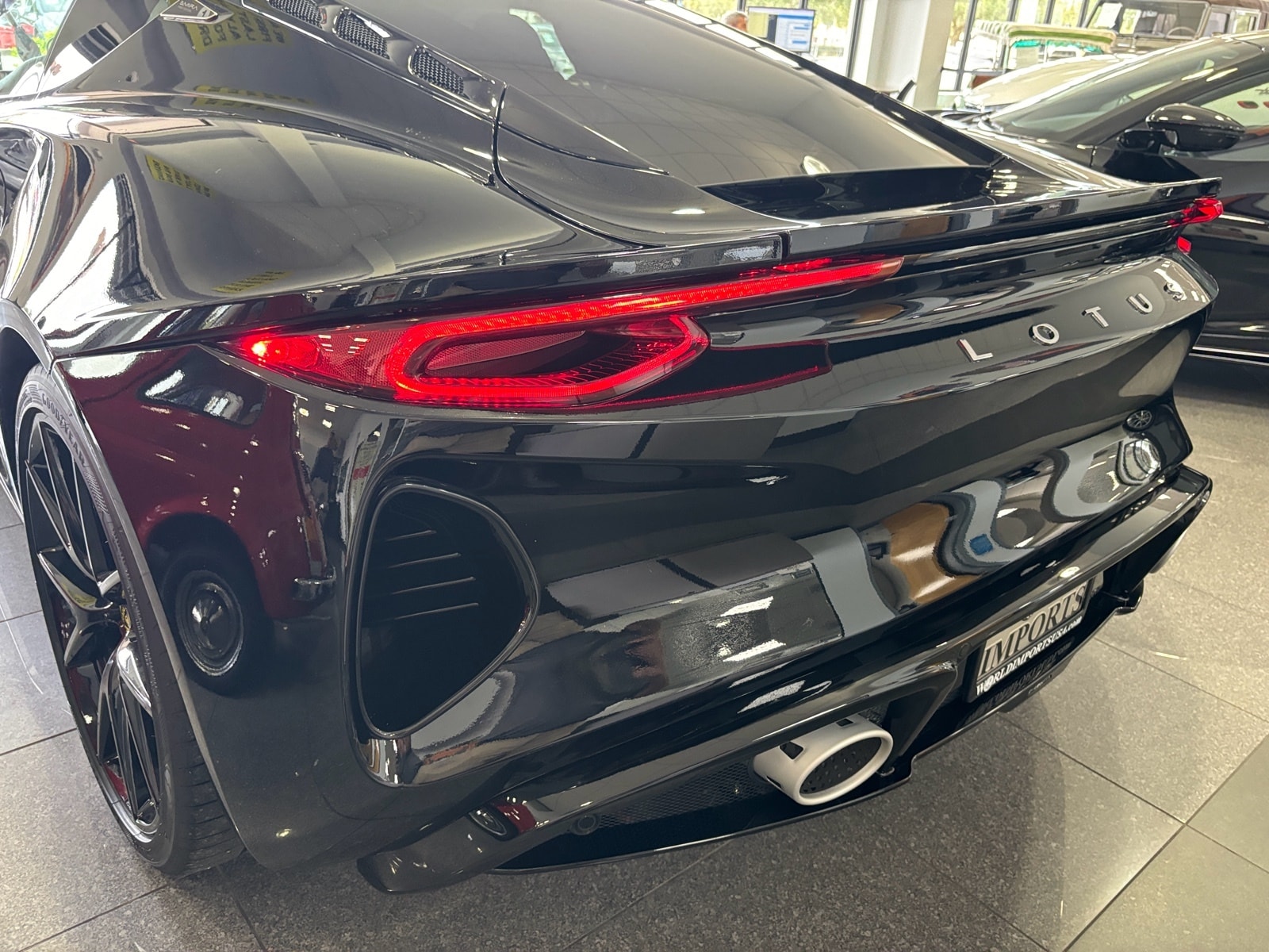2024 Lotus Emira First Edition - Photo 31
