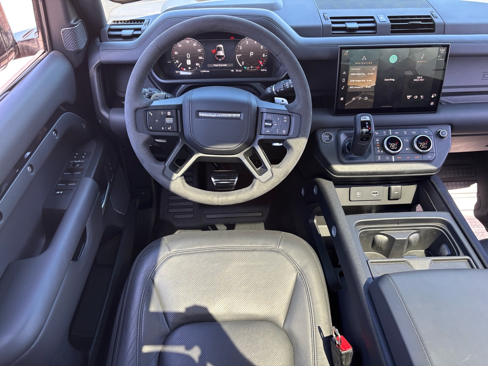 2024 Land Rover Defender V8 - Photo 11