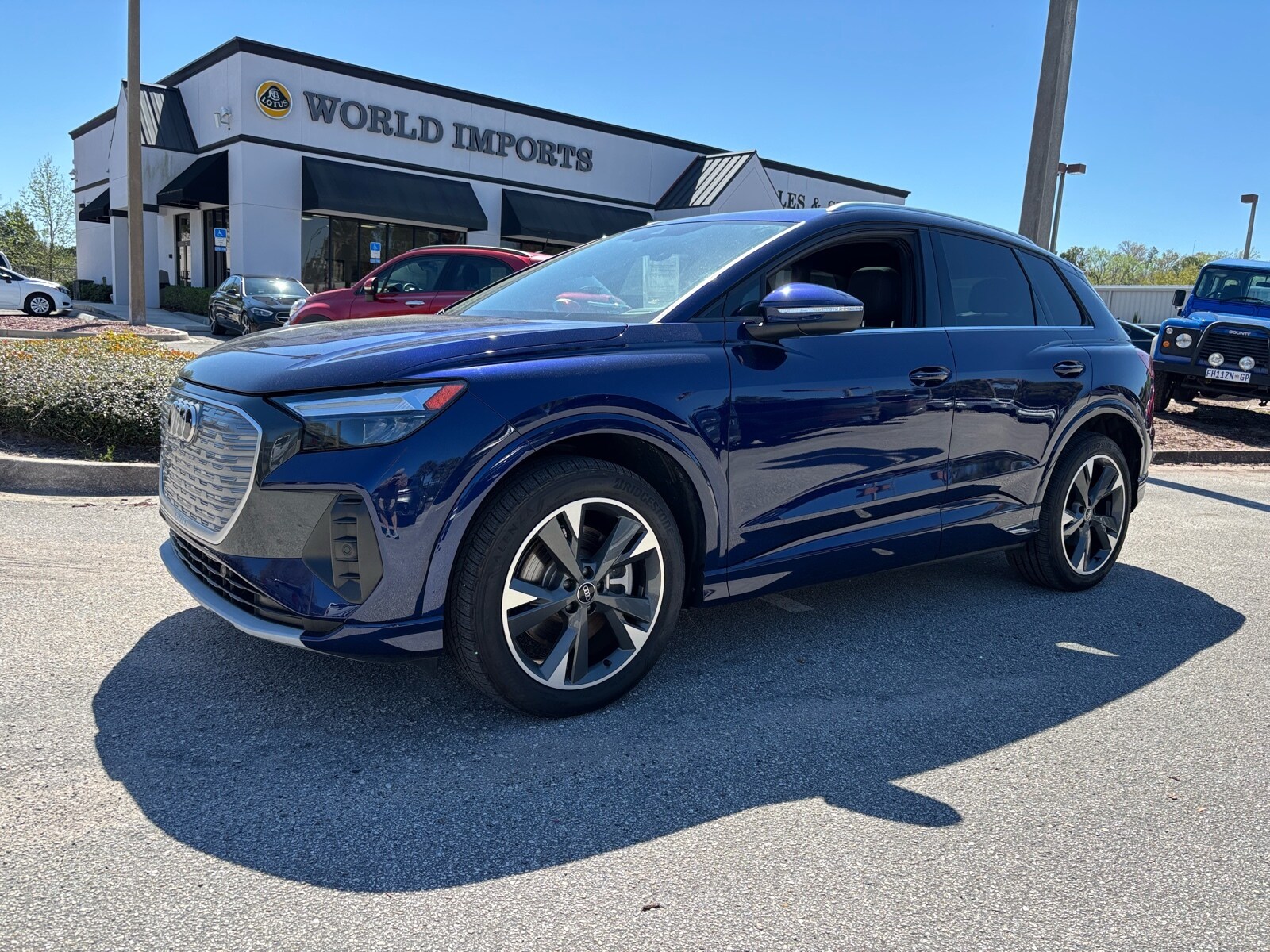 2022 Audi Q4 E-tron Premium photo 4