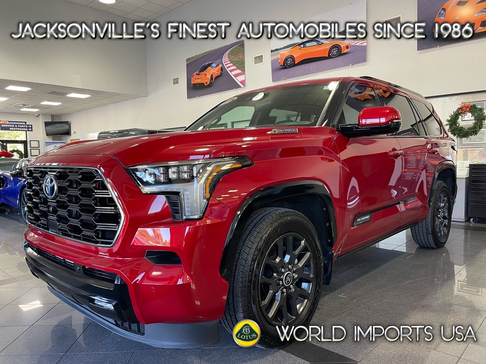 2023 Toyota Sequoia Platinum's photo