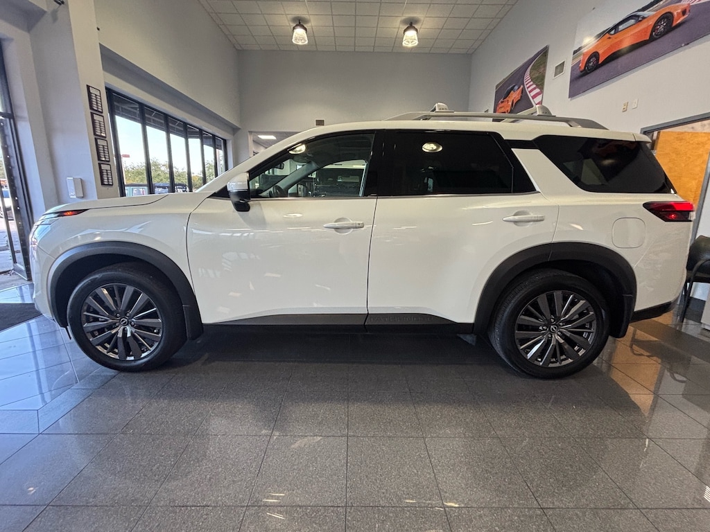Certified 2024 Nissan Pathfinder SL SUV