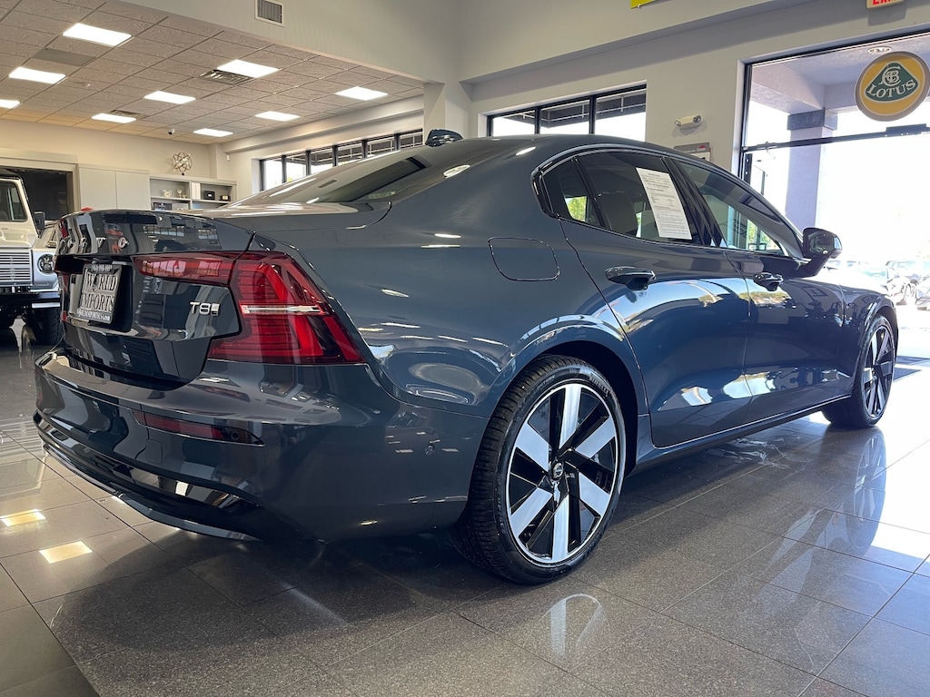 Certified 2025 Volvo S90 Plug-In Hybrid T8 Ultra Sedan