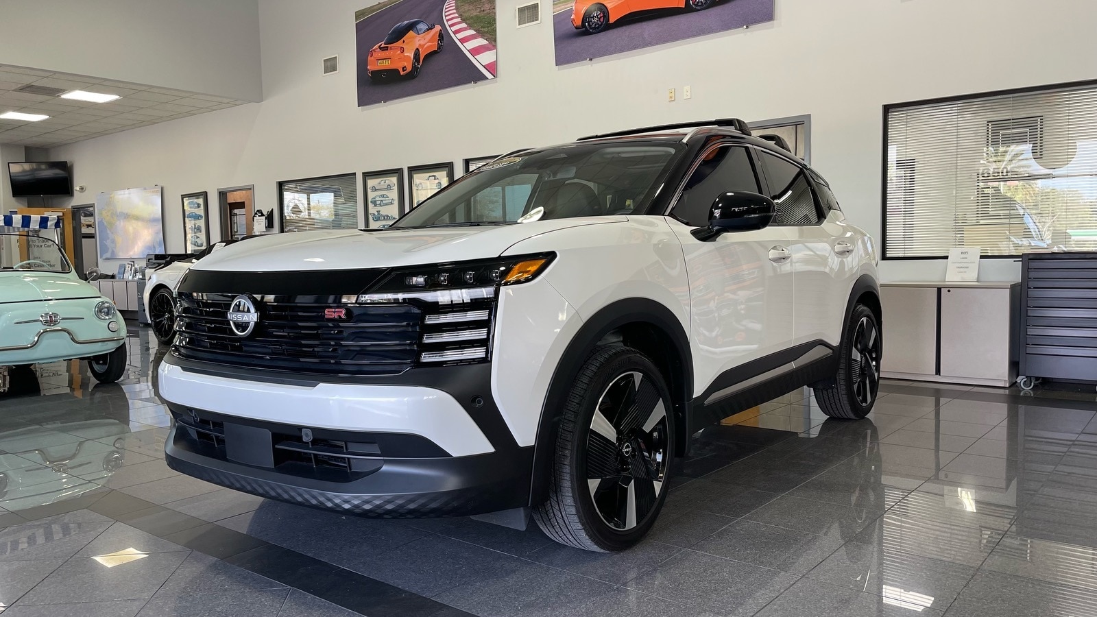 2025 Nissan Kicks SR AWD