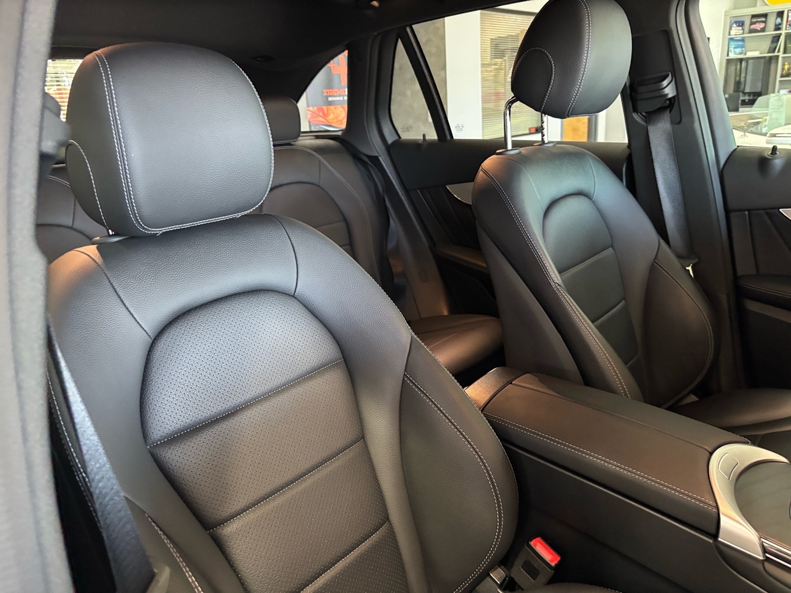 2022 Mercedes-Benz GLC GLC300 - Photo 22