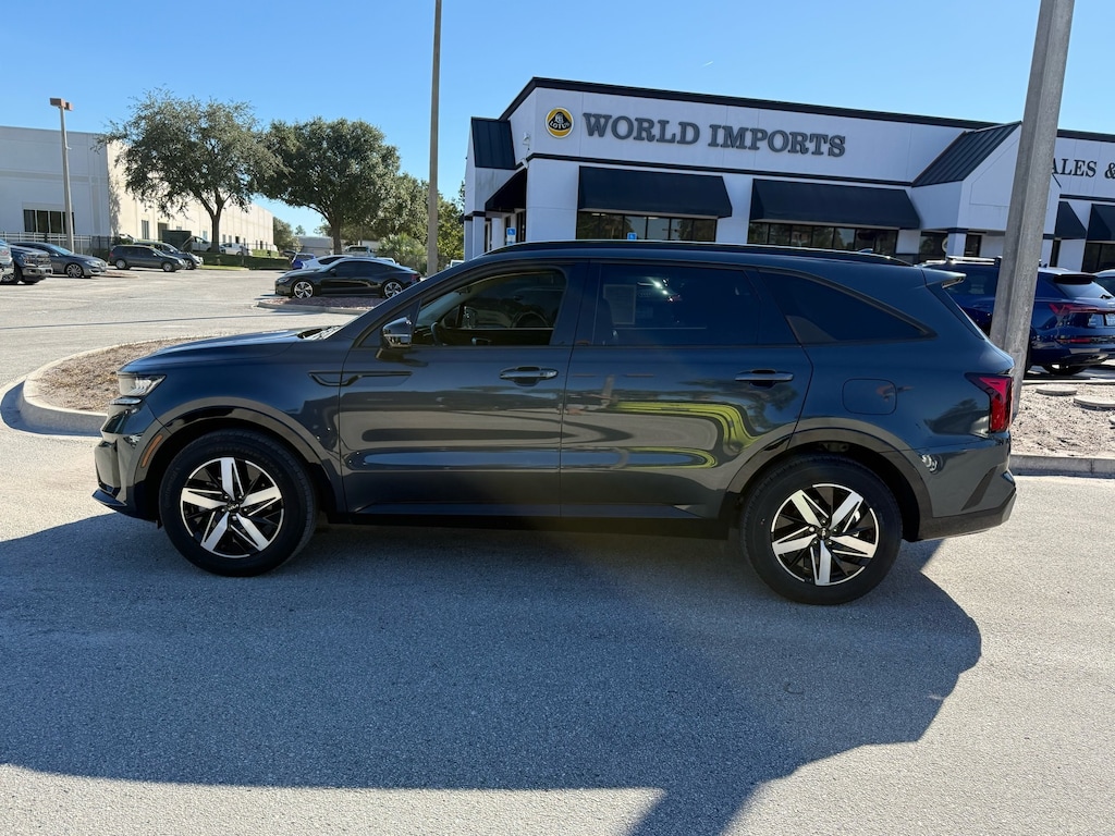 Certified 2023 Kia Sorento S