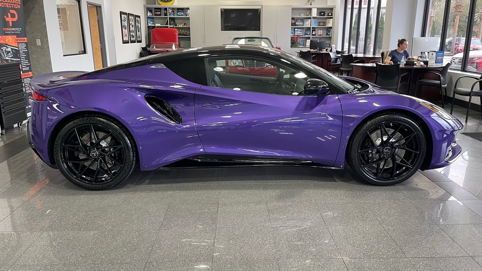 View vehicle photo 5