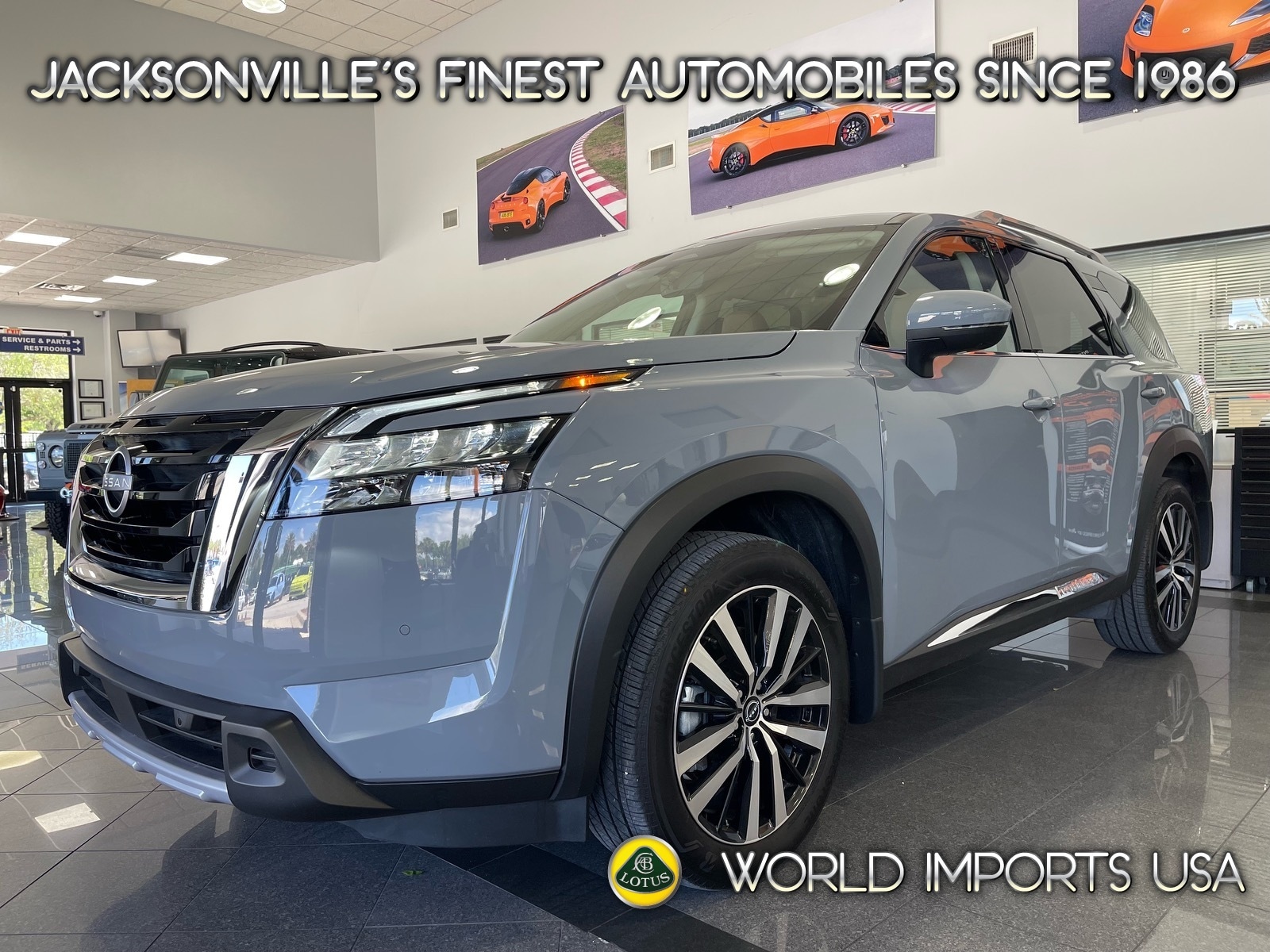2025 Nissan Pathfinder Platinum 2WD's photo