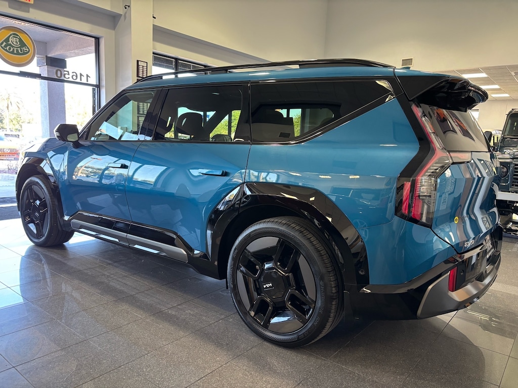 Certified 2025 Kia EV9 GT-Line SUV