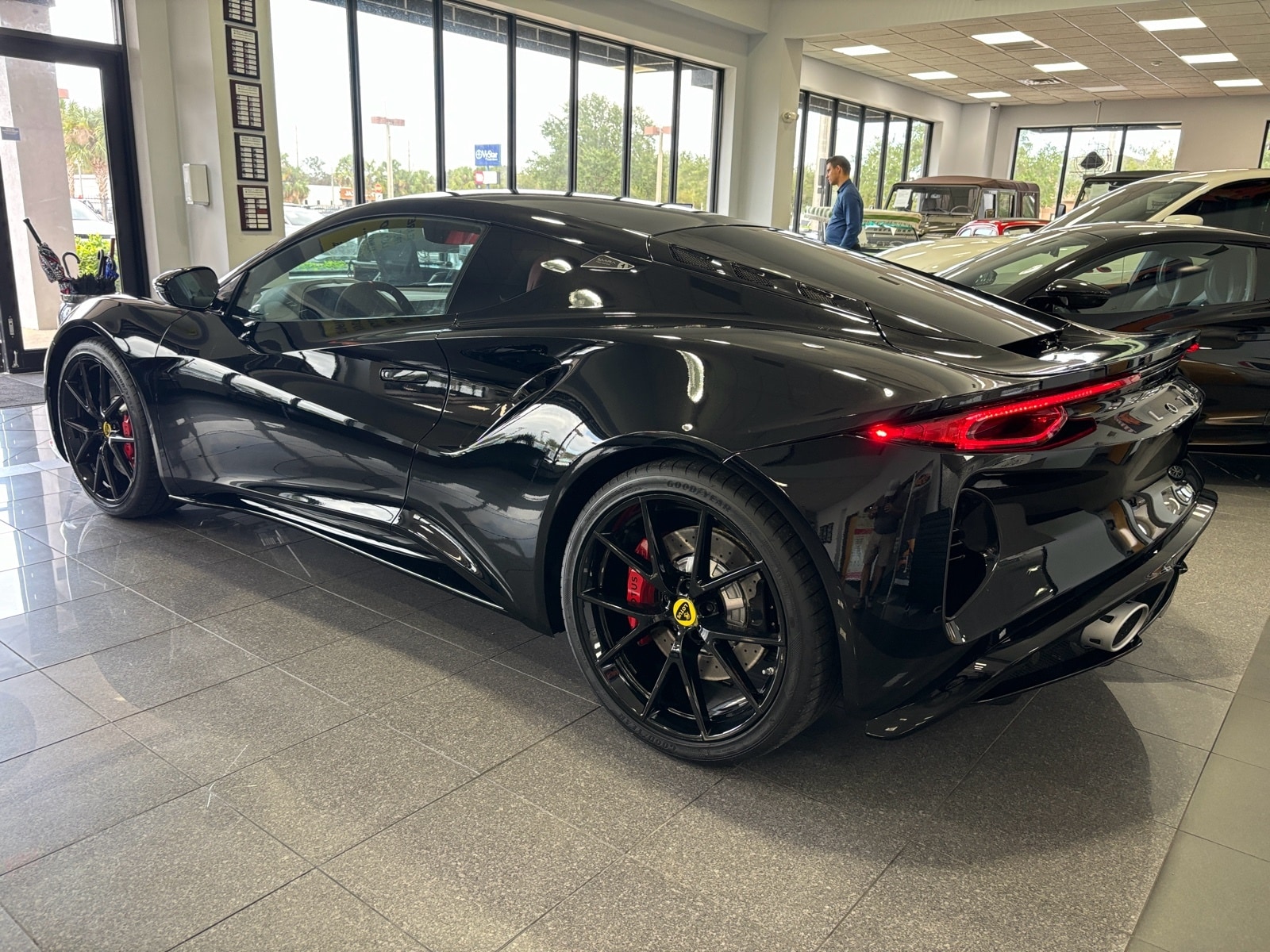 2024 Lotus Emira First Edition - Photo 33