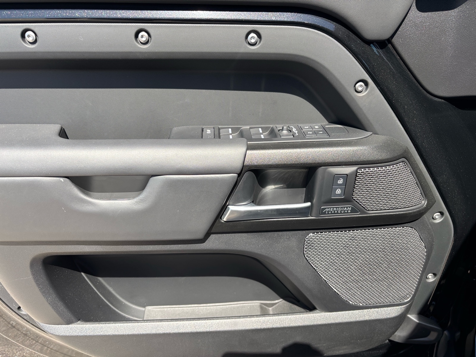 2024 Land Rover Defender V8 - Photo 30