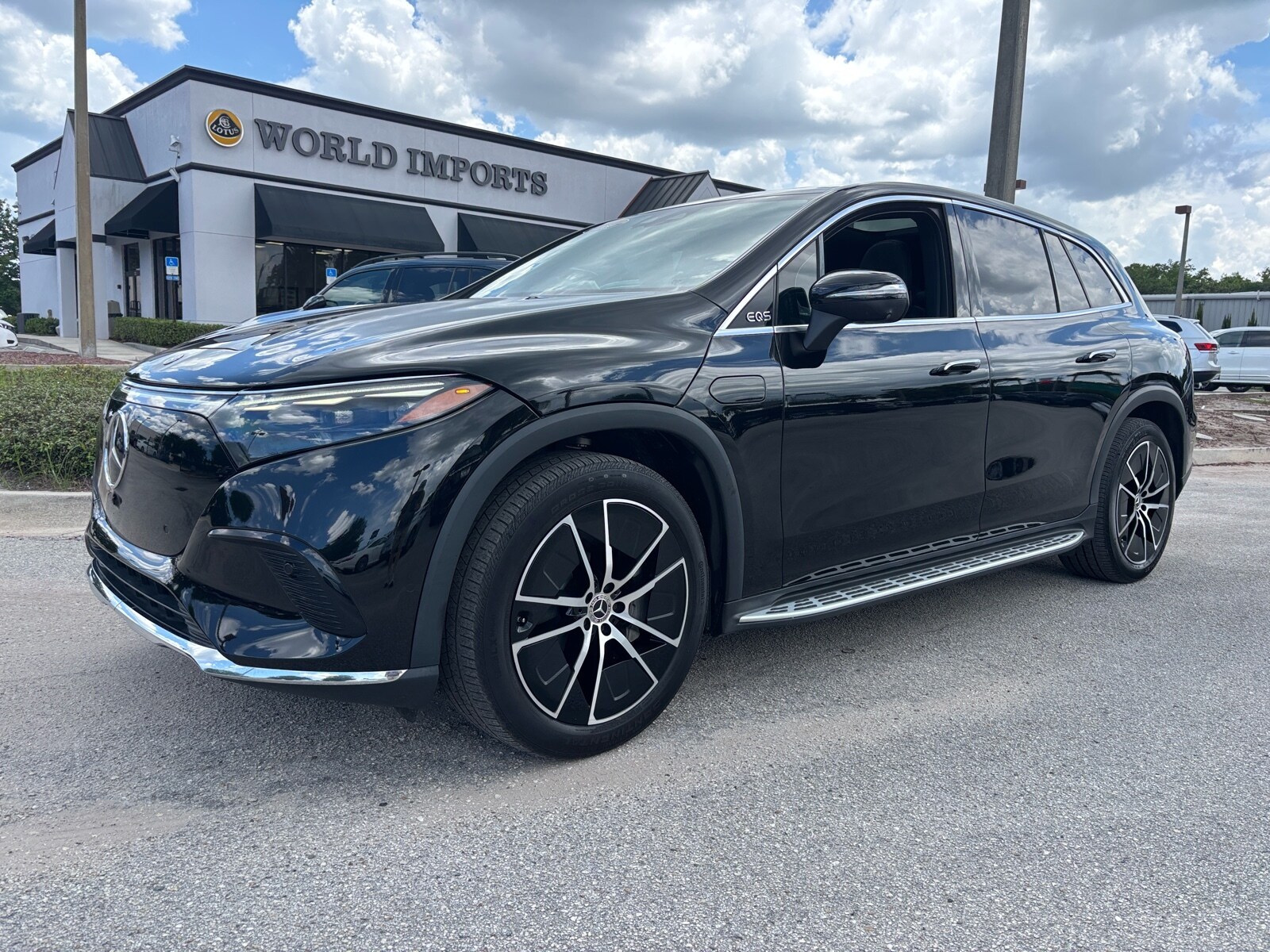 2023 Mercedes Benz EQS SUV 450 photo 4