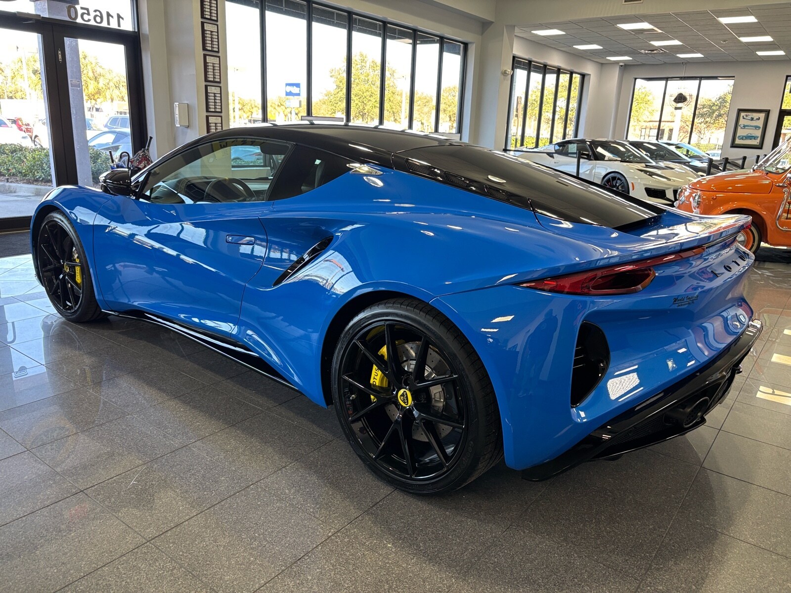 2024 Lotus Emira First Edition photo 3